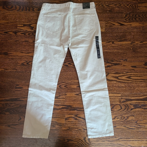 Banana Republic - Chino Beige - Slim - Picture 3 of 6